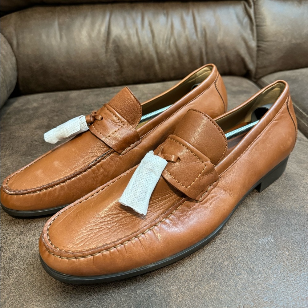 Johnston and Murphy Sheepskin Tassel Loafer 10.5
